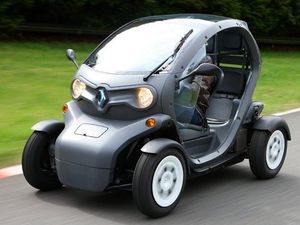 Renault Twizy — возможный конкурент электрокара Ford iLuv Renault Twizy — возможный конкурент электрокара Ford iLuv